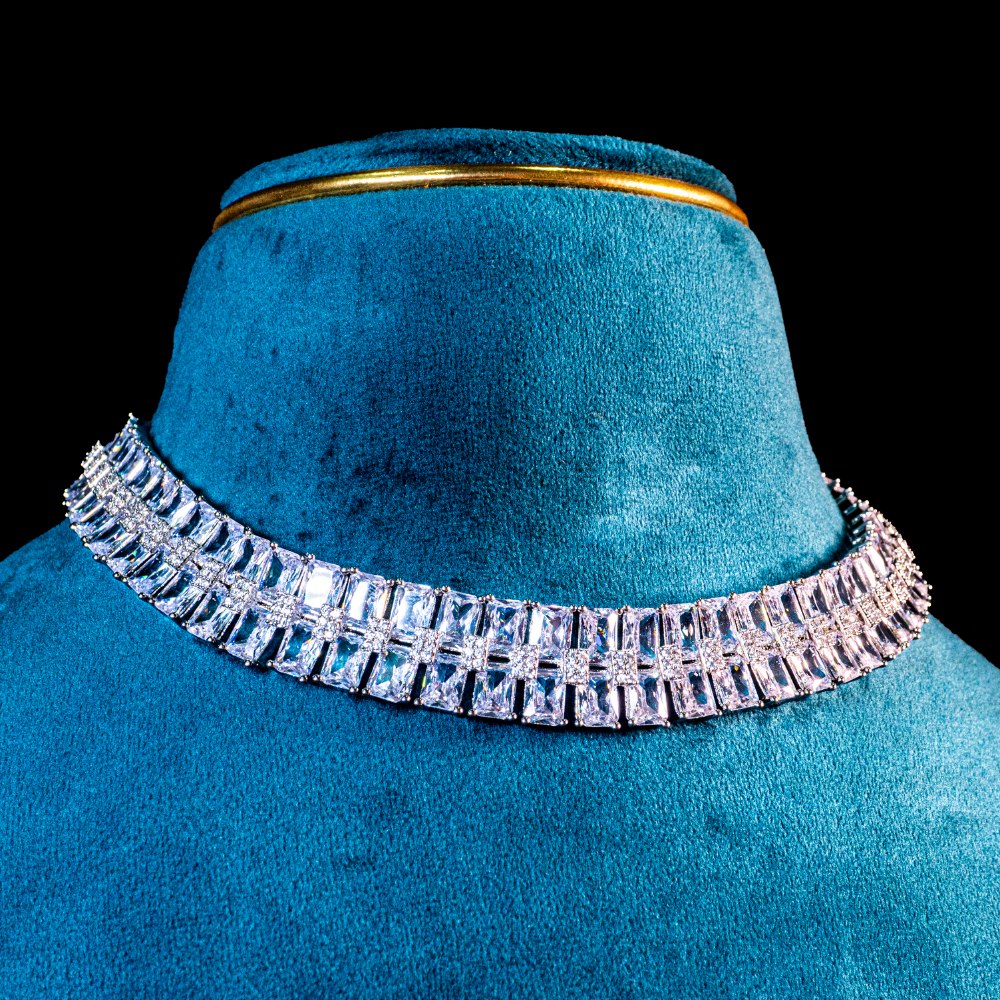 AD Choker – Classic White Radiance - Image 2