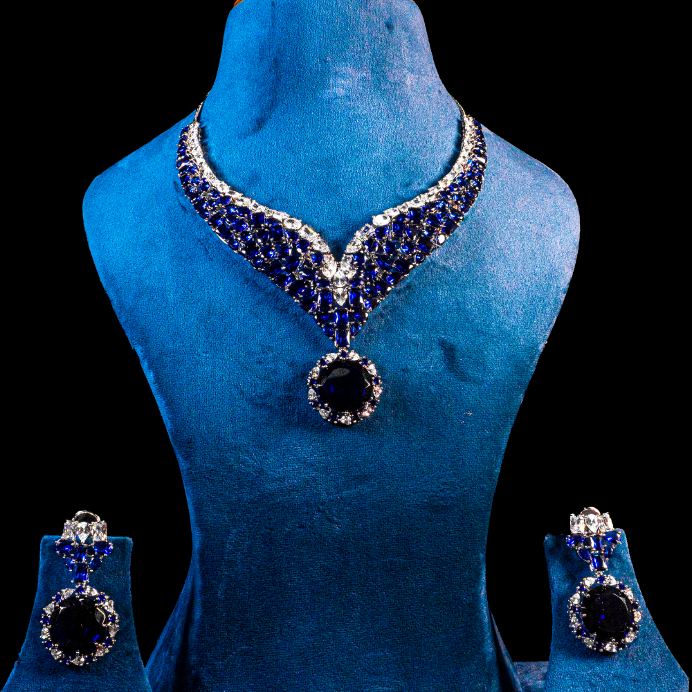 AD Necklace – Sparkling Blue Elegance