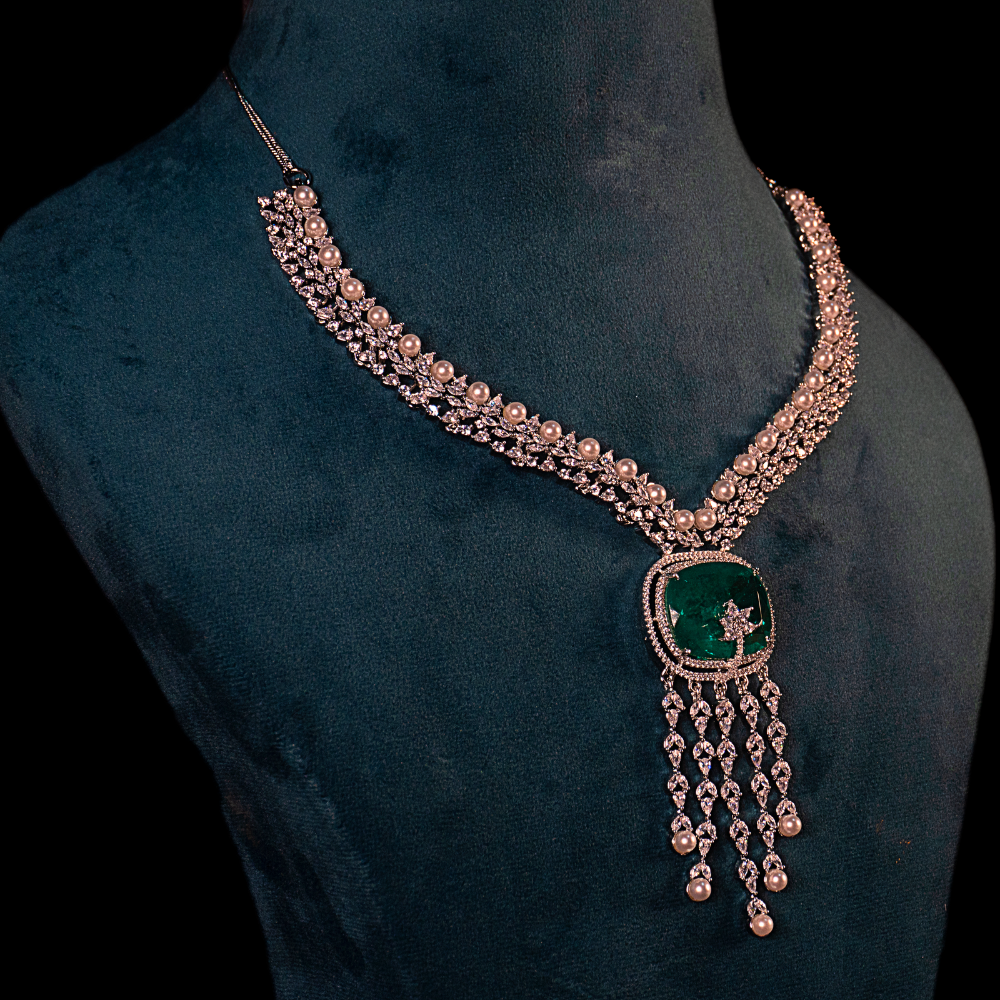 AD Set – Modern Elegance with Timeless Sparkle - Image 2