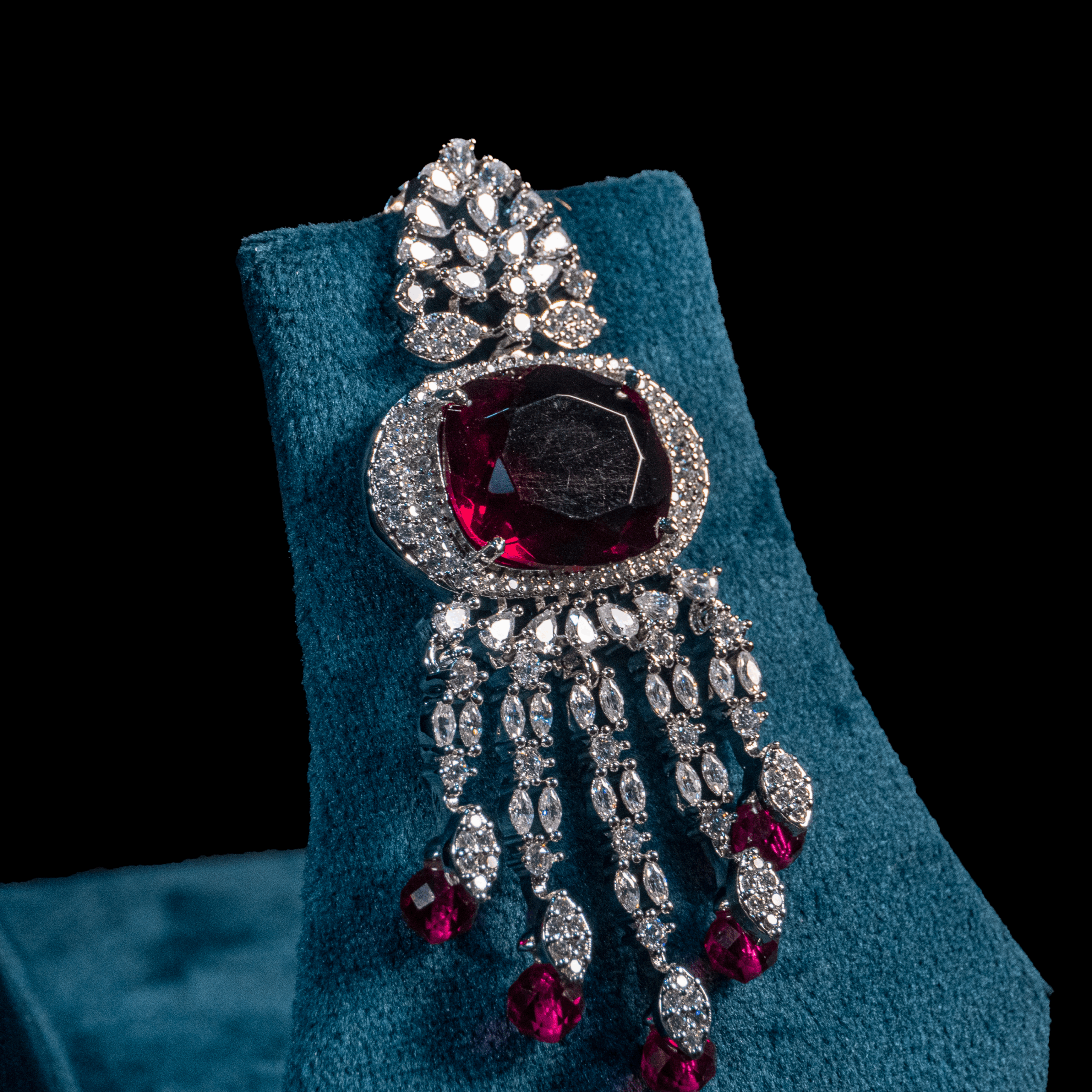 AD Stone Set – Ruby Radiance Elegance - Image 2