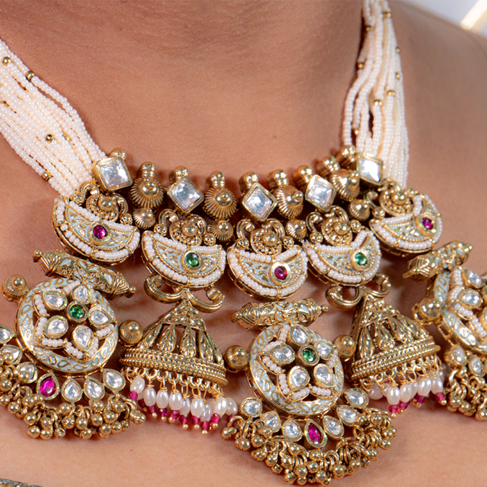 Elegant White Moti Choker – Classic Grace for Every Occasion