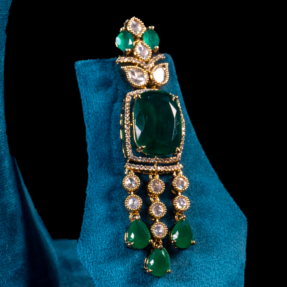 Kundan AD Long Set – Regal Green Grandeur - Image 3