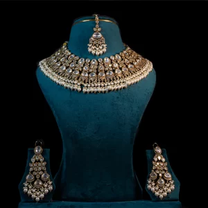 Kundan with Pearl Choker – Regal White Elegance