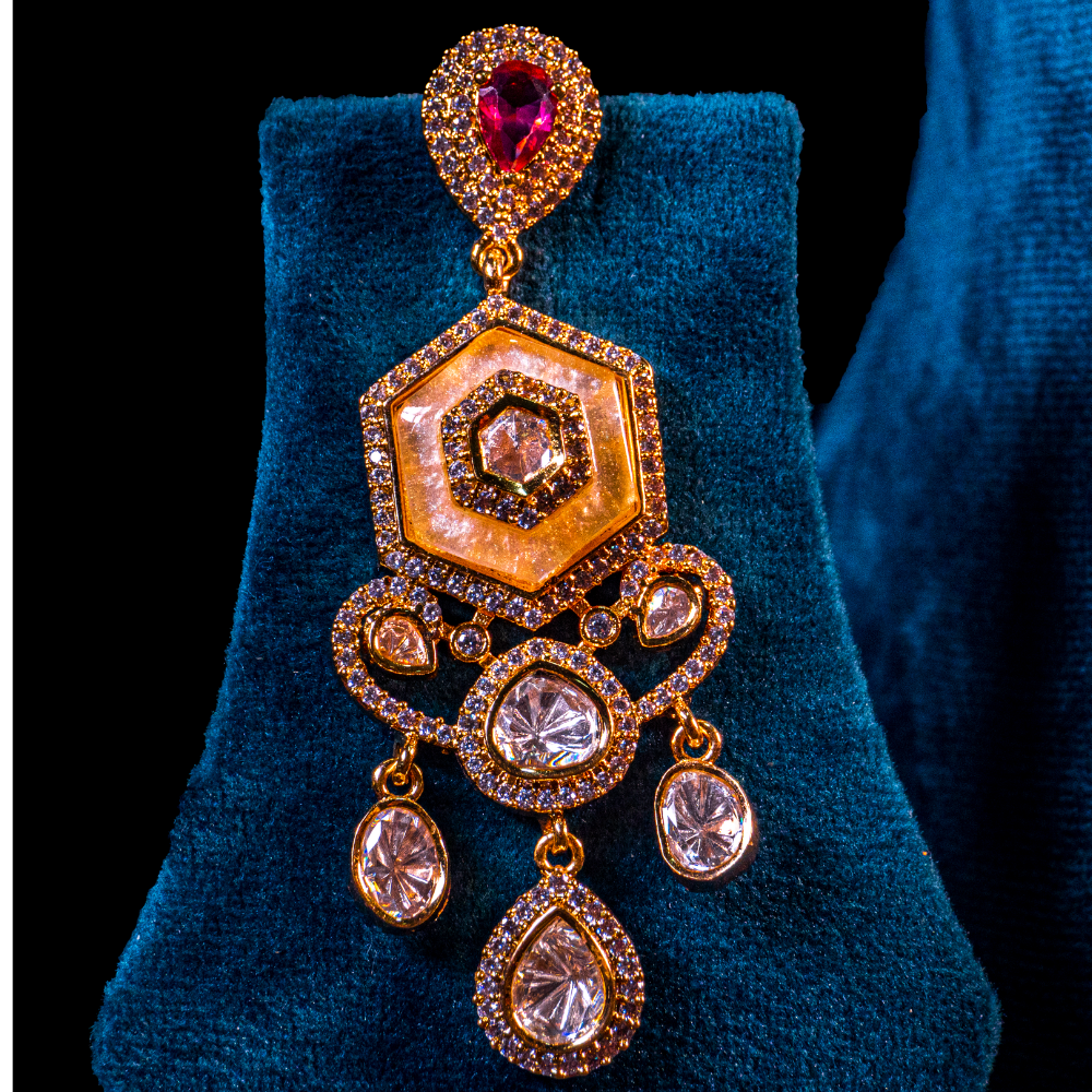 Mother Pearl Chain Set – Grace in White Elegance - Image 3