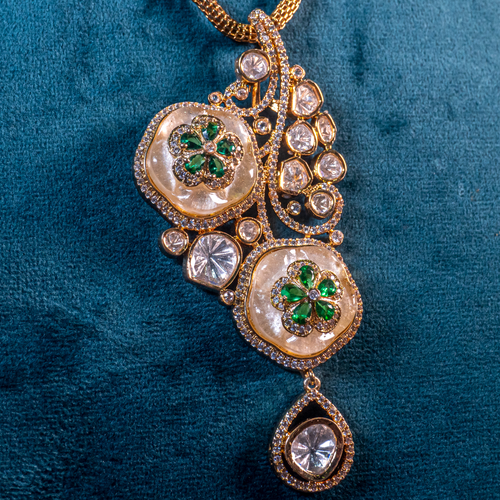 Mother Pearl Pendant Set – Elegant Green Charm - Image 2