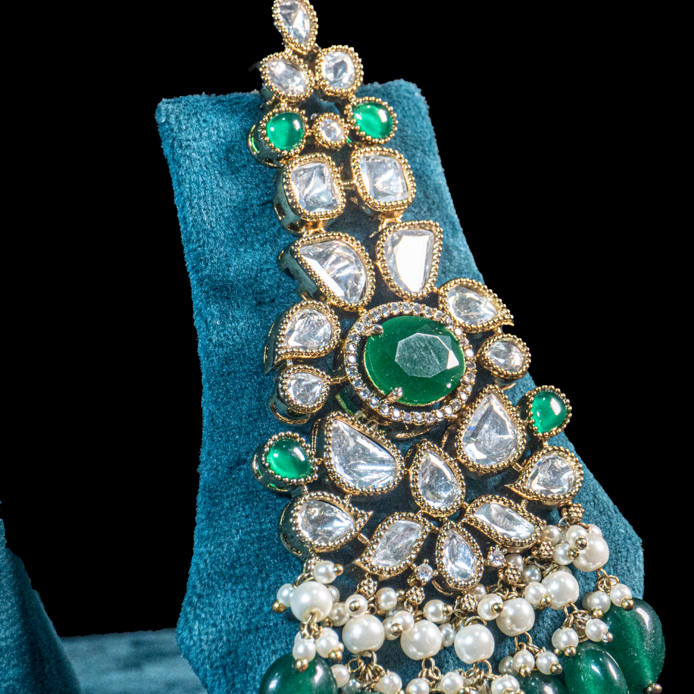 Mozonite Necklace – Sparkling Green Elegance - Image 3