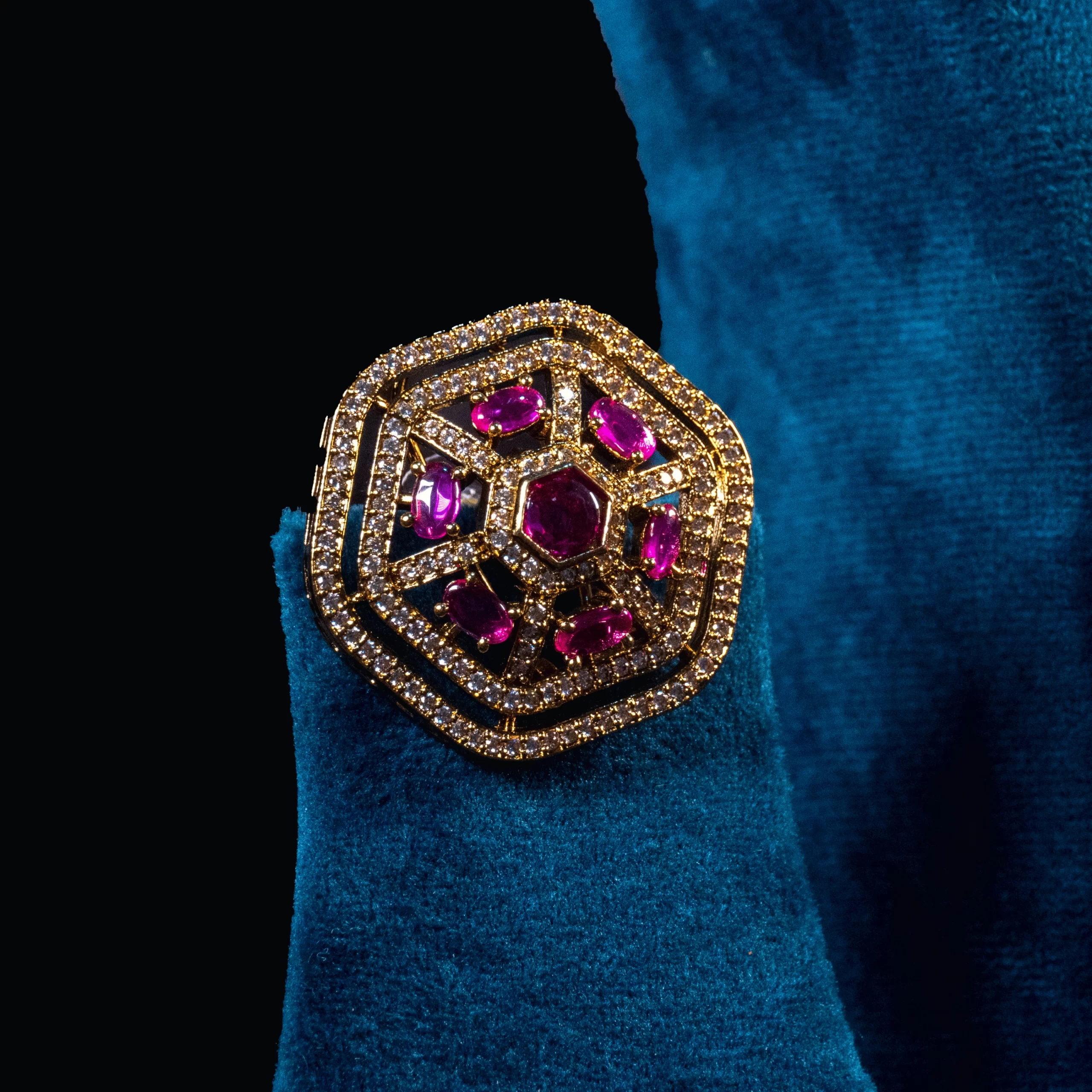 Rajwadi Brass Choker – Royal Pink Kundan Grace - Image 3