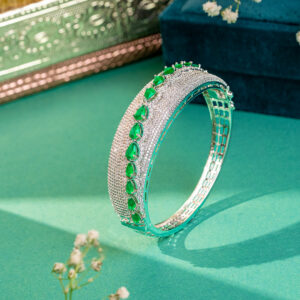 Evergreen Radiance Bracelet - 30% OFF